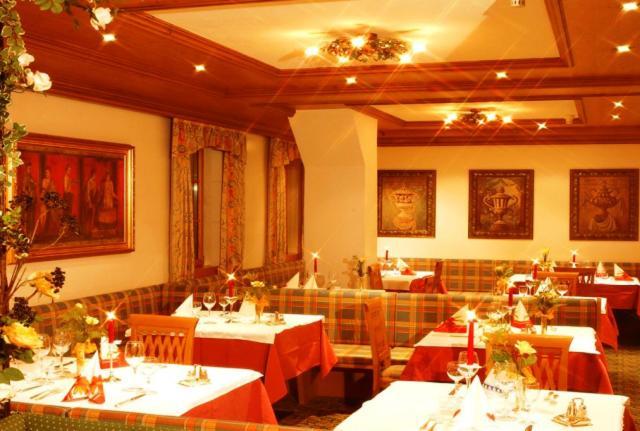 Hotel Corona Krone Selva di Val Gardena Exteriör bild