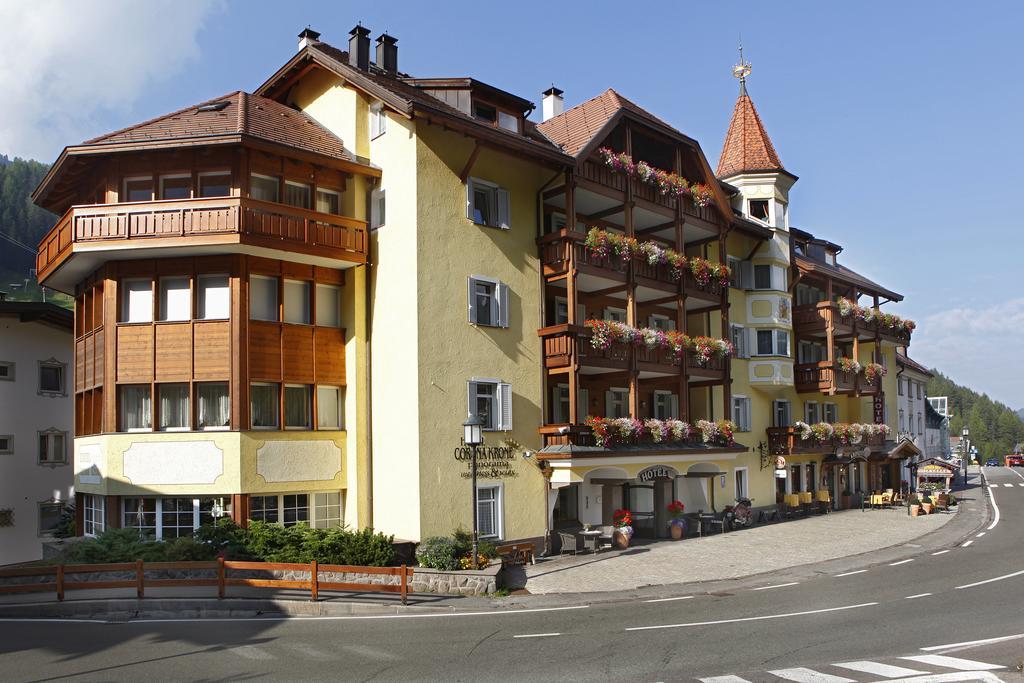 Hotel Corona Krone Selva di Val Gardena Exteriör bild