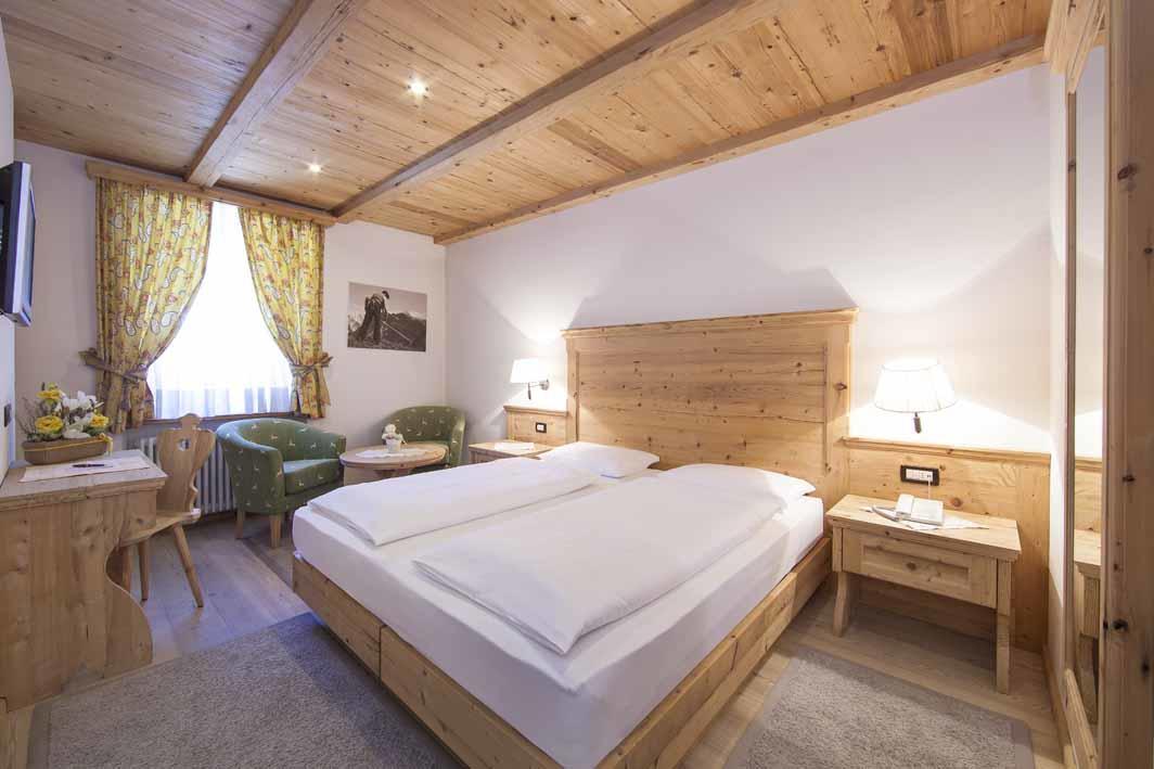 Hotel Corona Krone Selva di Val Gardena Rum bild